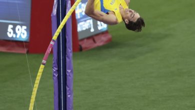 PARIS, FRANCE - AUGUST 05: Armand Duplantis aka Mondo Duplantis of Team Sweden competes during the Men's Pole Vault Final on day ten of the Olympic Games Paris 2024 at Stade de France  on August 05, 2024 in Paris, France. (Photo by Jean Catuffe/Getty Imag